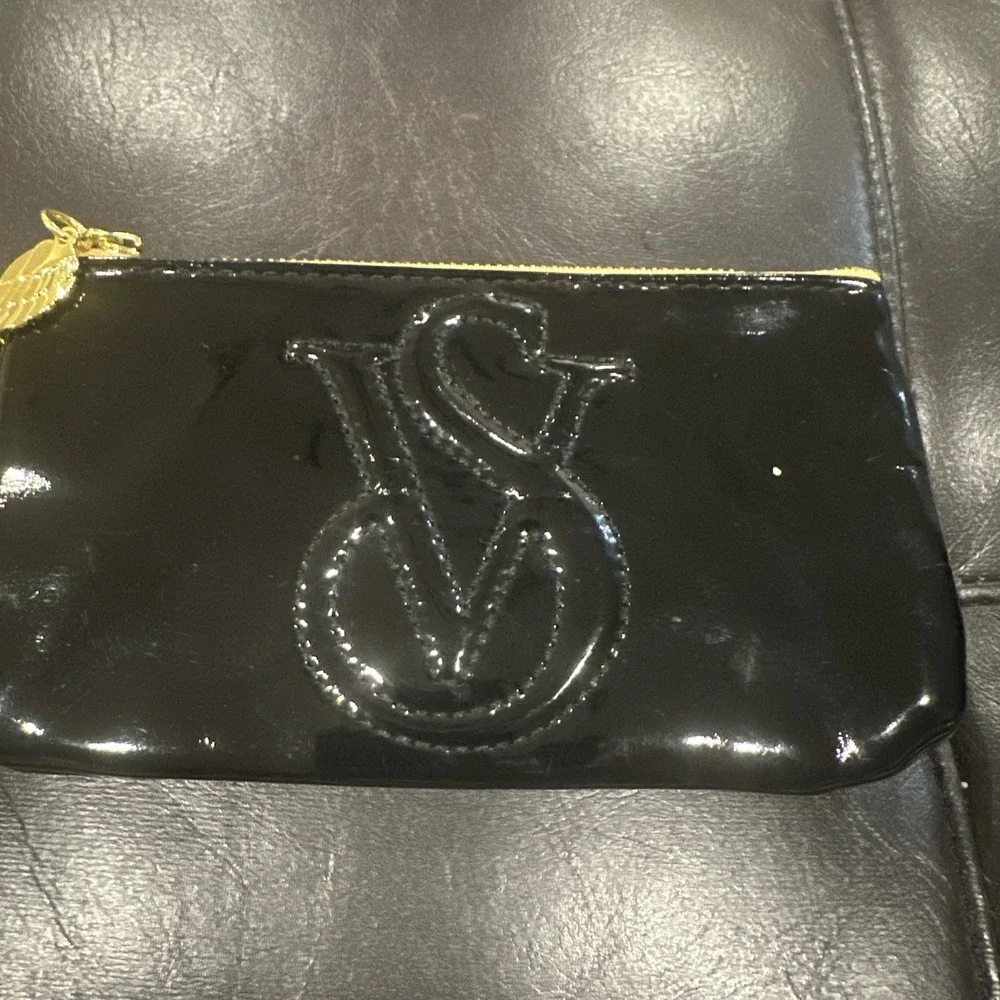 Victorias Secret preowned as
